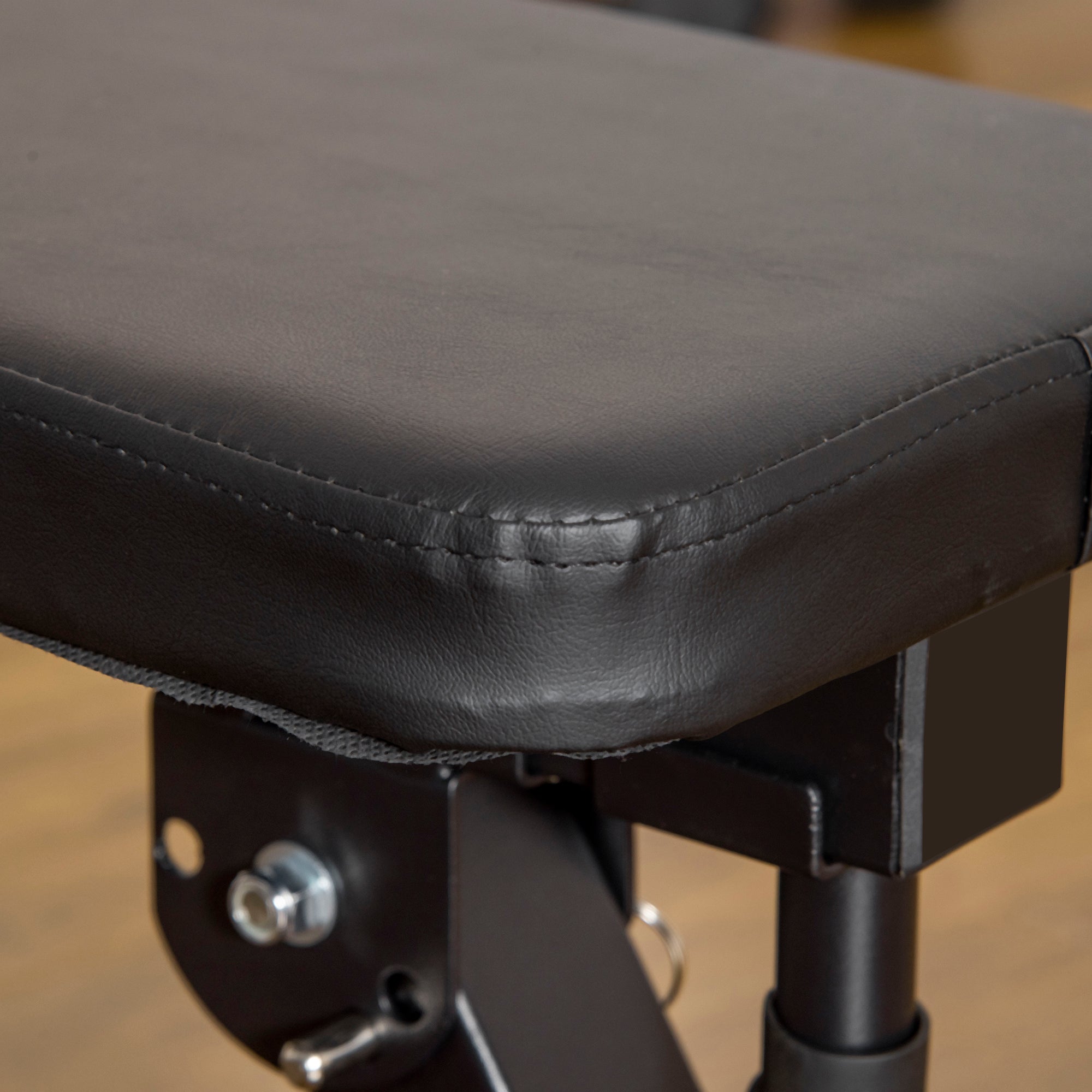 HOMCOM Foldable Adjustable Weight Bench with Barbell Rack & Dip Station